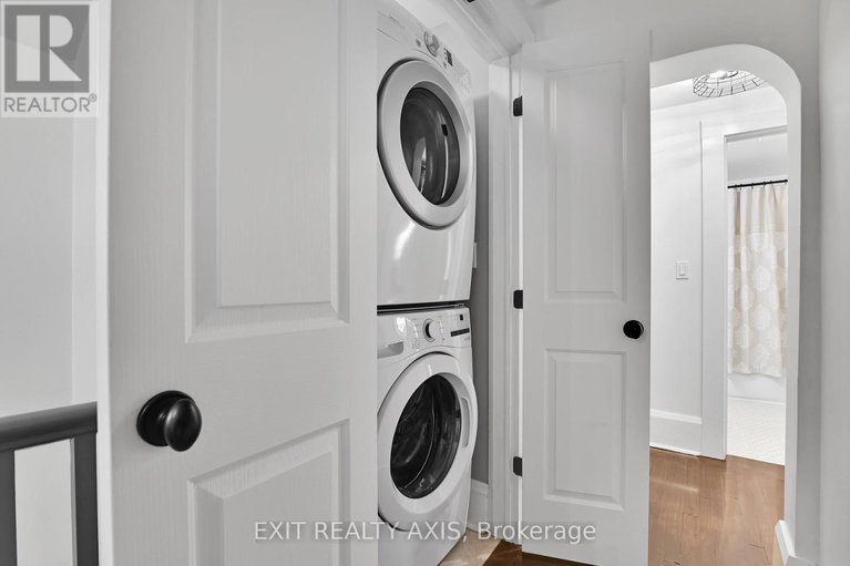 28474942/208-clothier-street-e/kemptville/north-grenville/ontario/K0G1J0_28