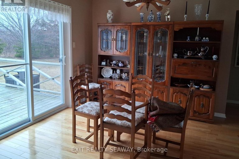 29541382/5514-county-road-16-road-n/iroquois/south-dundas/ontario/K0E1K0_15