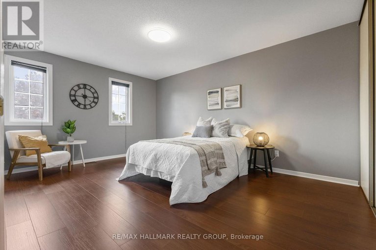 28518231/19-notman-way/hunt-club-park/ottawa/ontario/K1G4P6_24