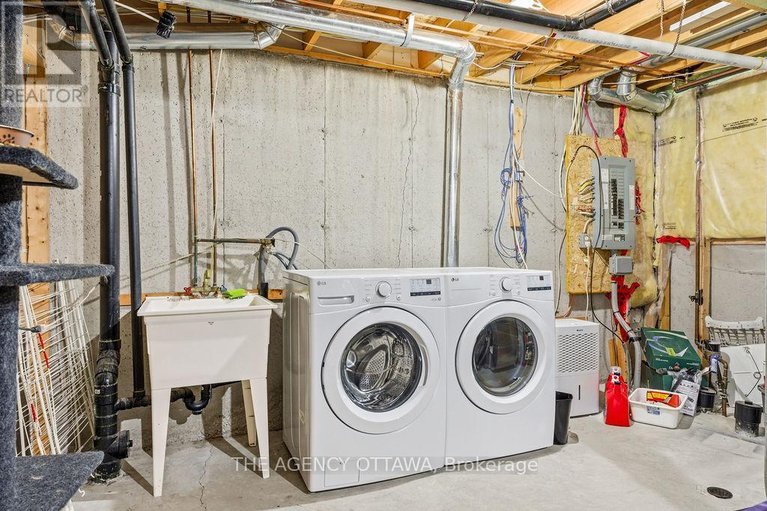 29552737/555-aberfoyle-circle/morgans-grantsouth-march/ottawa/ontario/K2K3R4_38