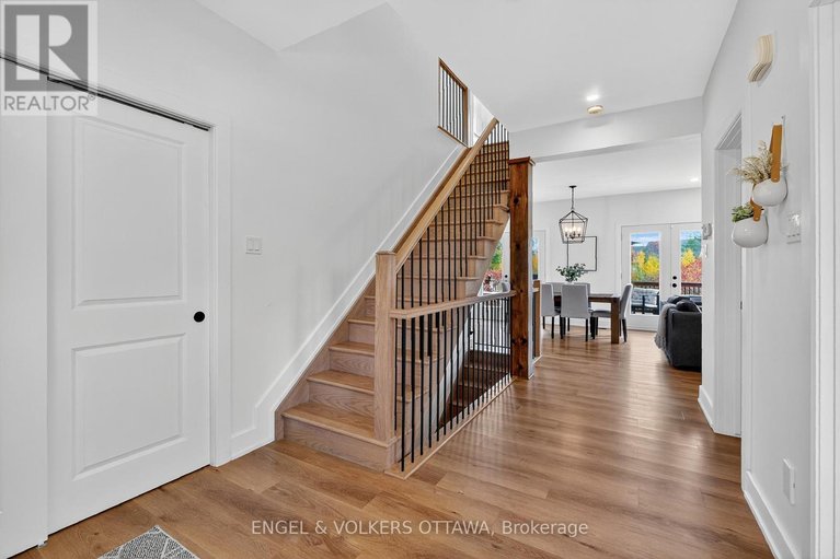 29591806/57-paul-a-bertrand-drive/mcnabbraeside-twps/mcnabbraeside/ontario/K7S3G8_31