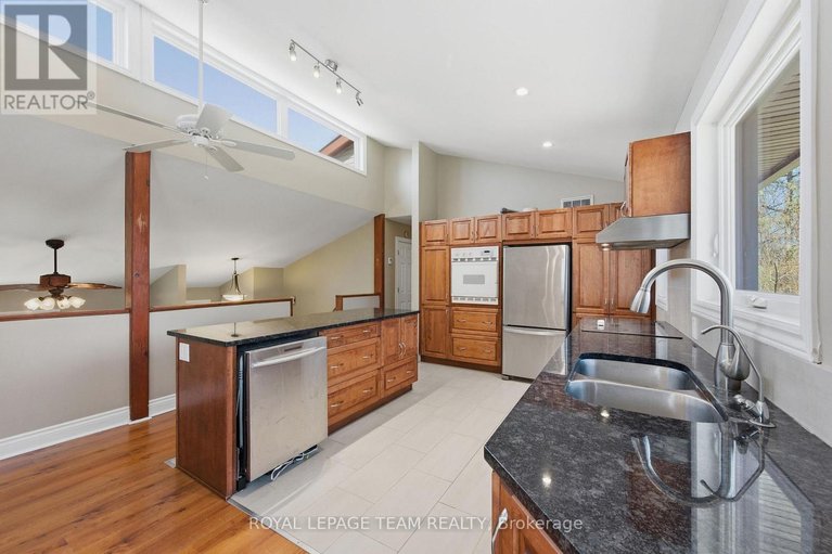 29687996/2870-old-maple-lane/dunrobin-shores/ottawa/ontario/K0A1T0_20