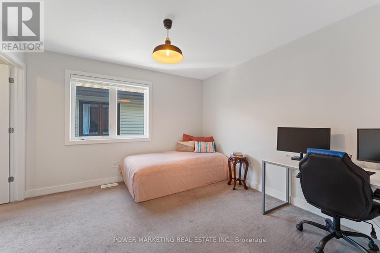 29041671/537-compass-street/mer-bleuebradley-estatesanderson-park/ottawa/ontario/K1W0J1_29