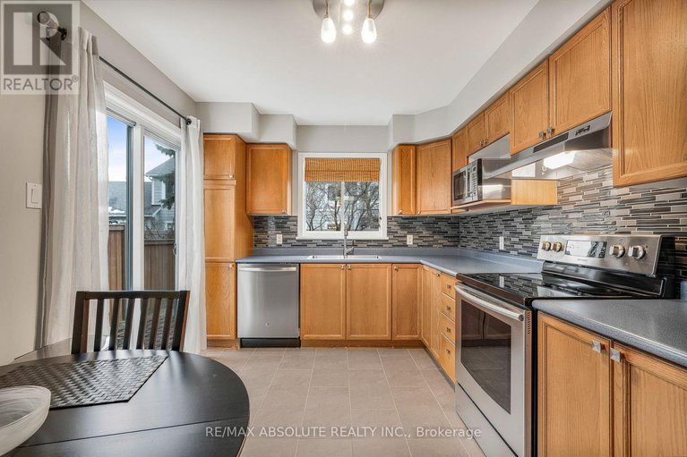 29139961/11-foxden-place/hunt-club-park/ottawa/ontario/K1G6A5_10