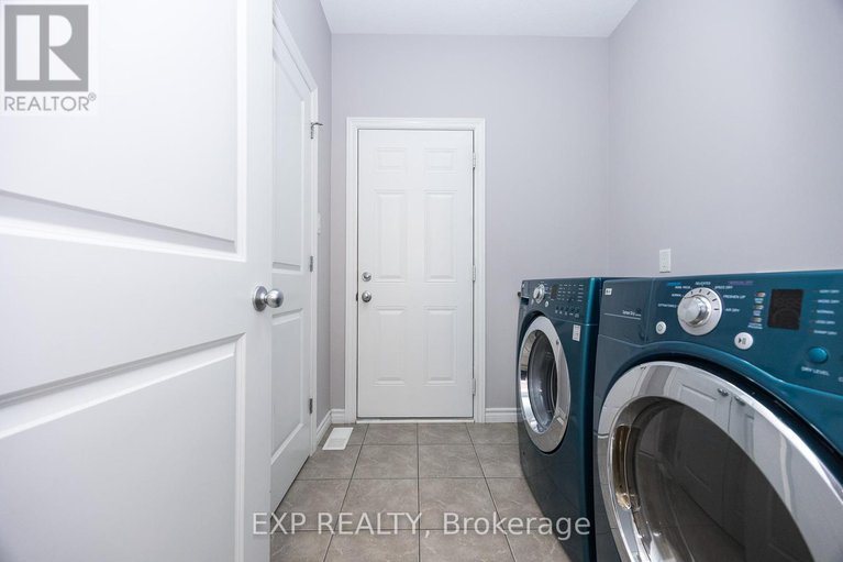 28542844/31-gertie-street/richmond/ottawa/ontario/K0A2Z0_5