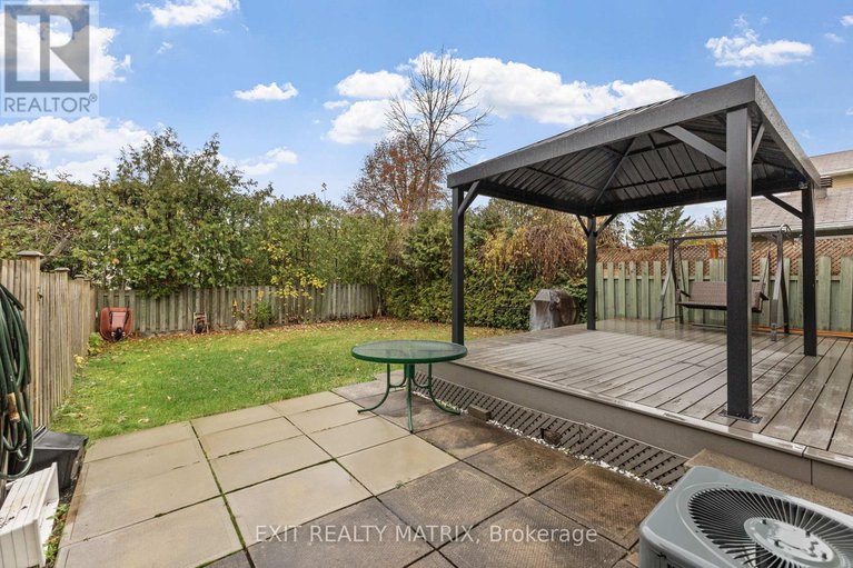 29081362/1094-st-lucia-place/convent-glen-north/ottawa/ontario/K1C2G3_33