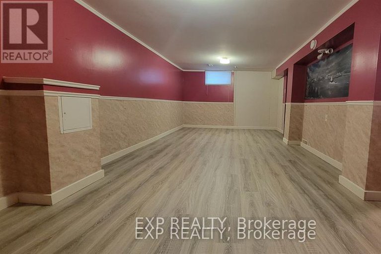 28390177/149-crerar-avenue/carlington/ottawa/ontario/K1Z7P4_17