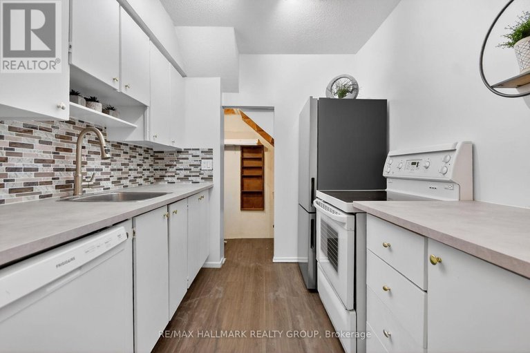 29306749/15-2640-draper-avenue/redwood-park/ottawa/ontario/K2H8V3_17