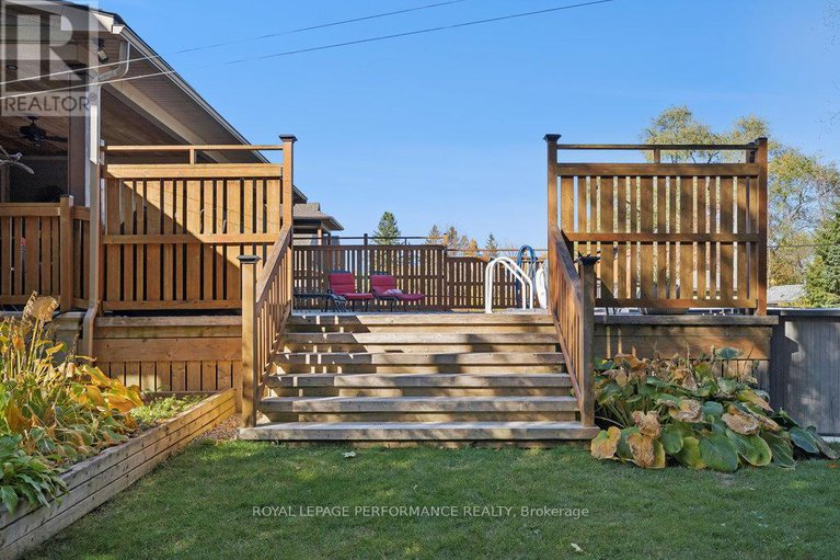 29049198/5-melva-avenue/blossom-parkkemp-parkfindlay-creek/ottawa/ontario/K1T3W9_44