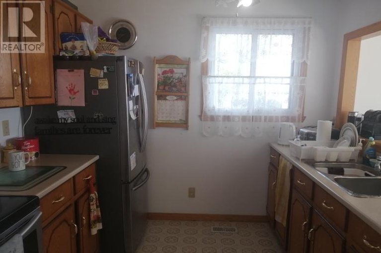 28877485/6803-st-louis-point-road-s/south-glengarry-charlottenburgh-twp/south-glengarry/ontario/K0C2E0_21