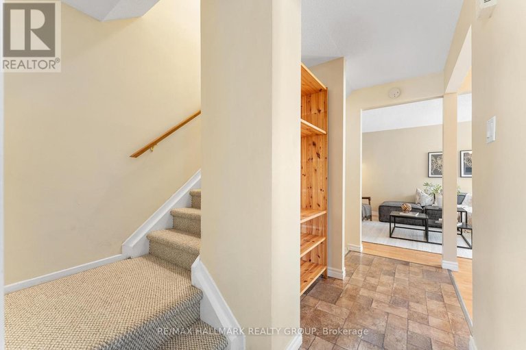 28732670/1771-meadowbrook-road/pineview/ottawa/ontario/K1B4W6_12