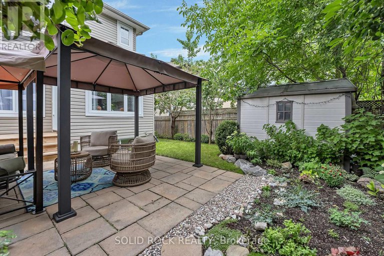 28578317/411-cache-bay-crescent-e/blossom-parkkemp-parkfindlay-creek/ottawa/ontario/K1T4H3_30
