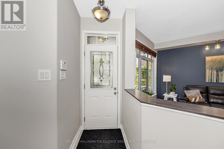 28730697/2677-chamberland-street/town-of-rockland/clarence-rockland/ontario/K4K0A5_5
