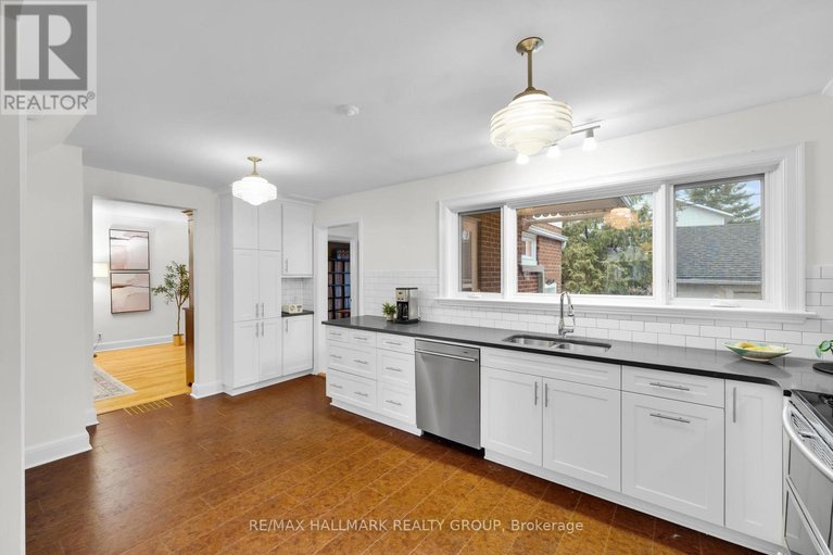 29608672/448-brennan-avenue/westborohampton-park/ottawa/ontario/K1Z6J8_9