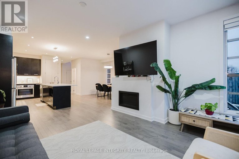 29214068/900-chipping-circle-s/riverside-southgloucester-glen/ottawa/ontario/K4M0E7_19