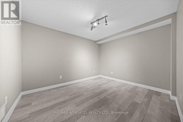 28798162/1147-mulder-avenue/fallingbrookgardenway-south/ottawa/ontario/K4A4G8_33
