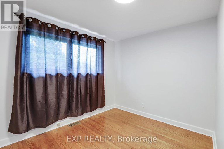 28625166/1382-fisher-avenue/city-viewskylinefisher-heightsparkwood-hills/ottawa/ontario/K2C1X1_22