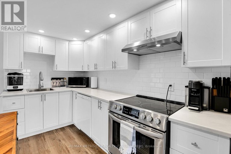 28293048/228-arnprior-avenue/renfrew/renfrew/ontario/K7V3A1_6