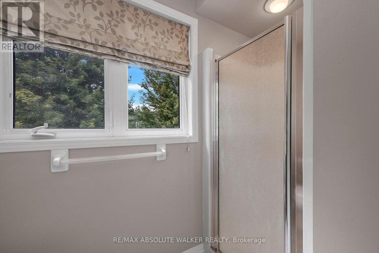28707835/124-forestcrest-street/chapel-hill/ottawa/ontario/K1C7R3_26