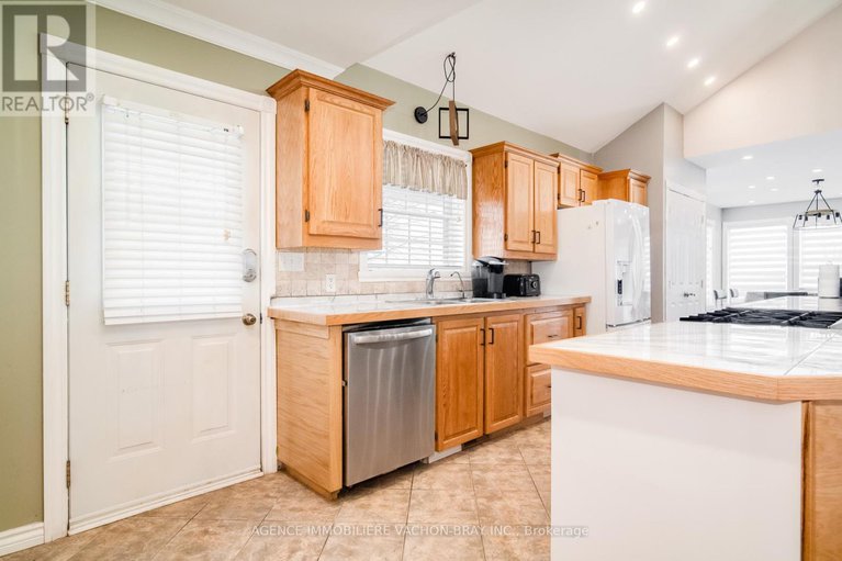 27786842/6240-167th-avenue/south-glengarry/ontario/K0C1E0_3
