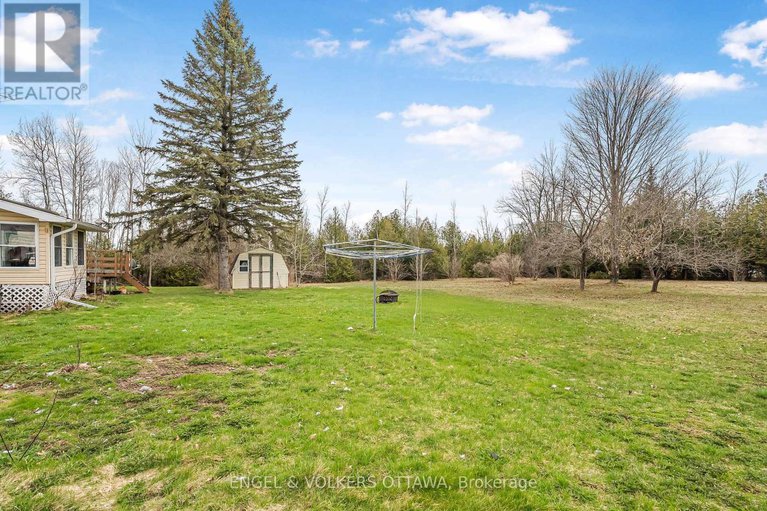 28239136/684-county-road-44-road/north-grenville-twp-kemptville-south/north-grenville/ontario/K0G1J0_43