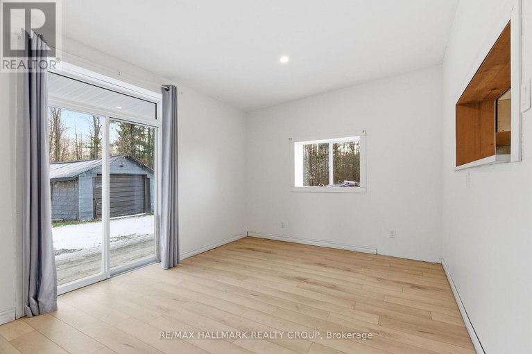 29155780/10450-clark-road/north-dundas-mountain-twp/north-dundas/ontario/K0E1S0_12