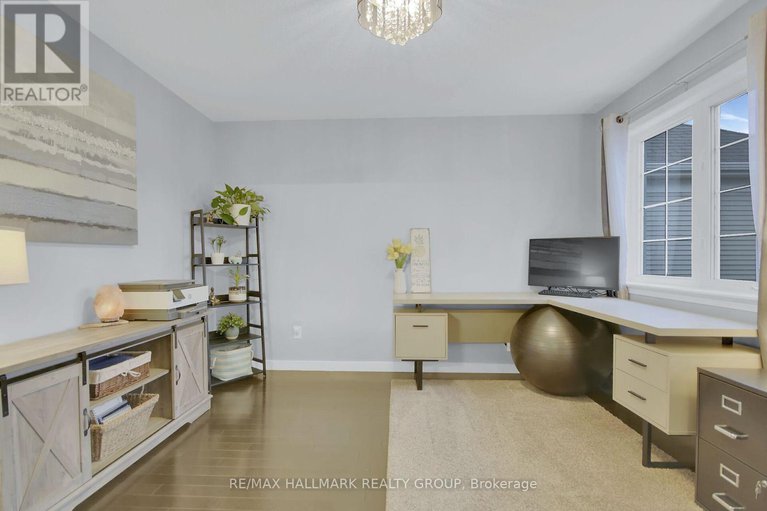28591389/585-barrick-hill-road/emerald-meadowstrailwest/ottawa/ontario/K2M0B4_33