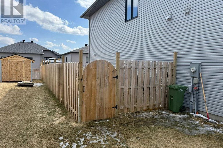 29552415/304-belfort-street/embrun/russell/ontario/K0A1W0_18