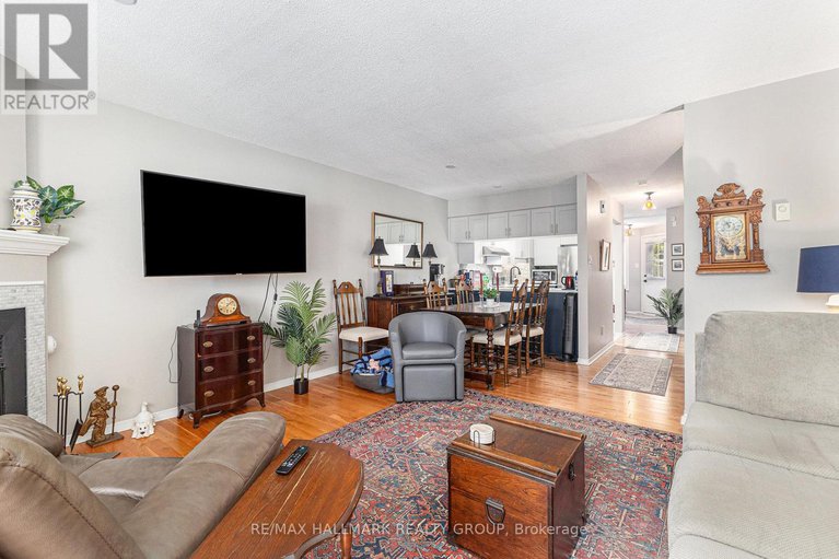28394820/63-briston-private/hunt-club-park/ottawa/ontario/K1G5P8_4