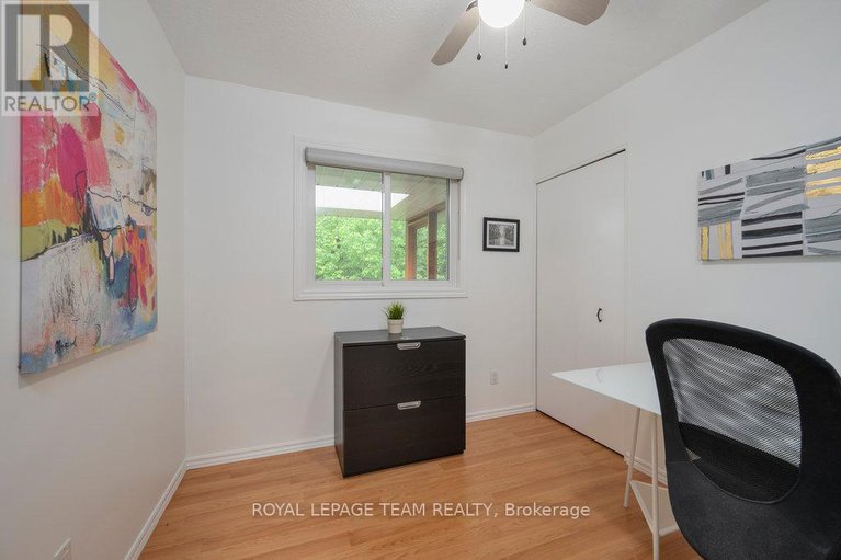 28365689/2765-quinn-road/emerald-woodssawmill-creek/ottawa/ontario/K1T3V4_16