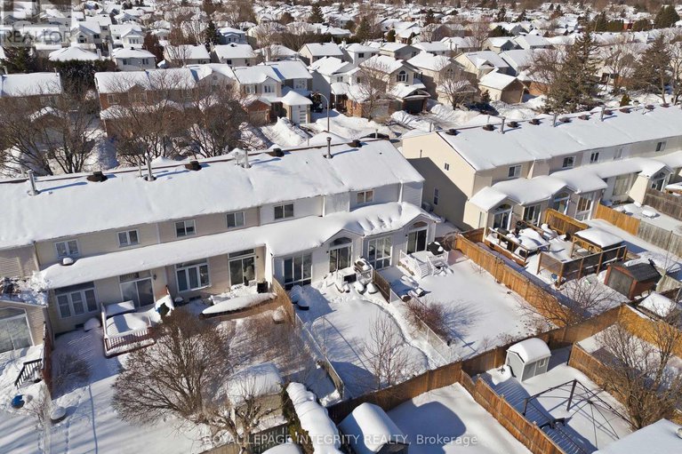 29360291/2049-sunland-drive/fallingbrookgardenway-south/ottawa/ontario/K4A3K8_33