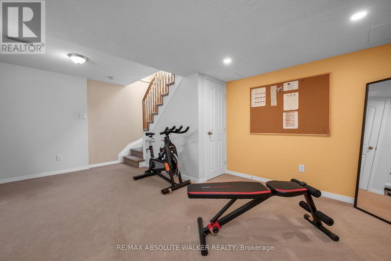 29366736/2083-breezewood-street/springridgeeast-village/ottawa/ontario/K4A4R7_31