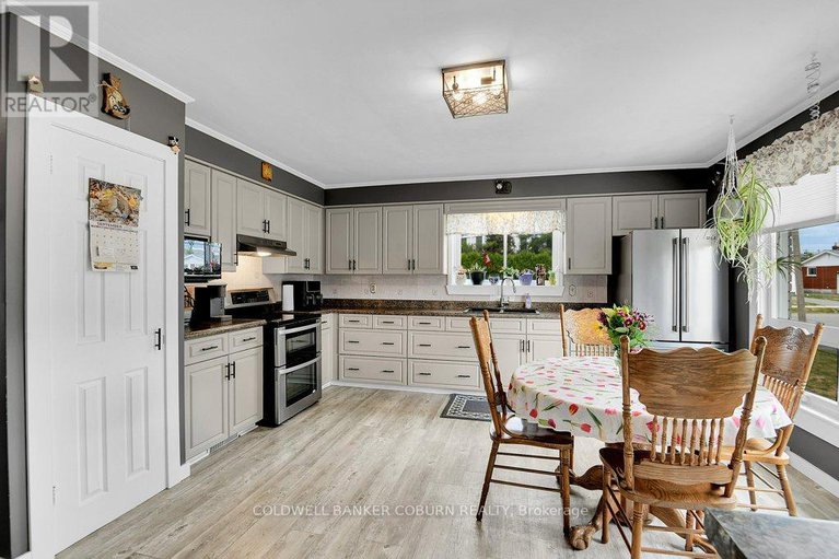 28818671/71-fifth-street-e/morrisburg/south-dundas/ontario/K0C1X0_13