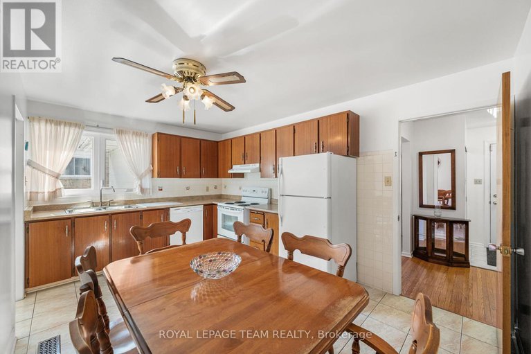 28997757/1665-fisher-avenue/carleton-heights/ottawa/ontario/K2C1X9_7