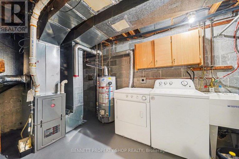 29395615/44-tybalt-crescent/westcliffe-estates/ottawa/ontario/K2H8J5_11