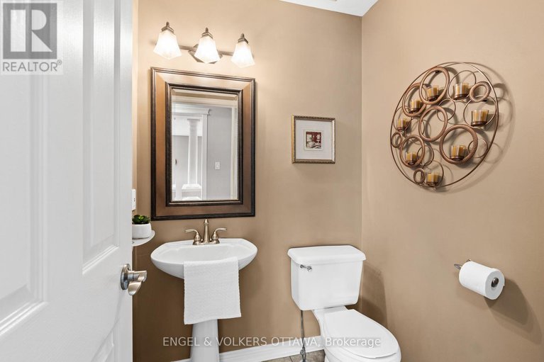28648158/804-covehead-crescent/riverside-southgloucester-glen/ottawa/ontario/K1V1M3_19