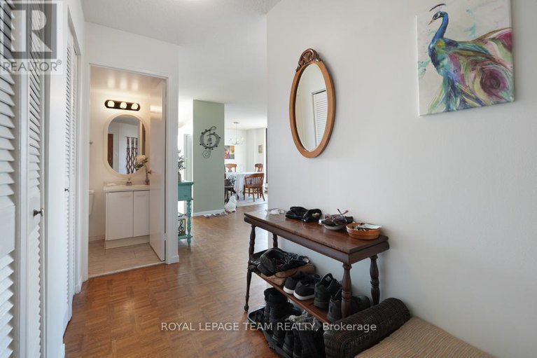 29283470/1004-40-arthur-street-e/west-centre-town/ottawa/ontario/K1R7T5_8