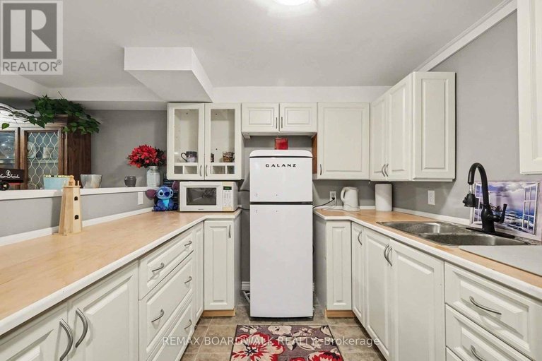 29618206/684-county-road-44-road-s/north-grenville-twp-kemptville-south/north-grenville/ontario/K0G1J0_28