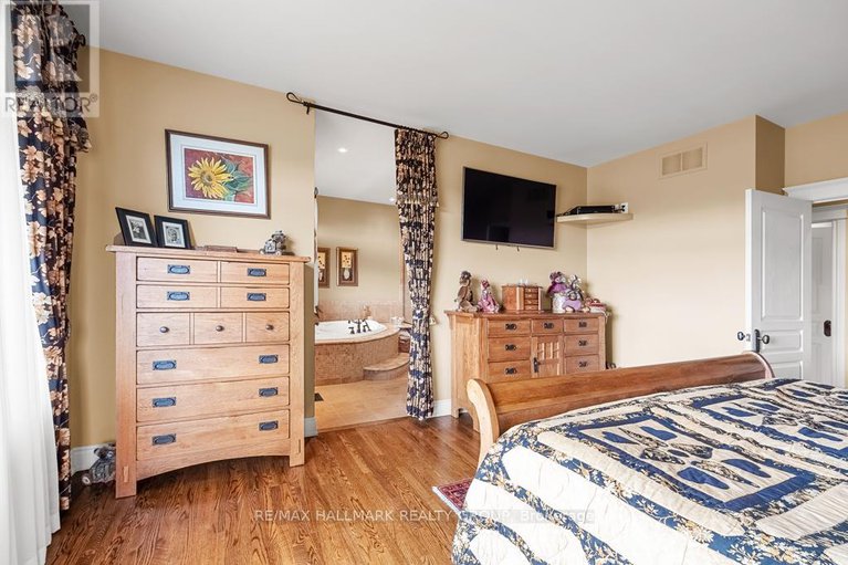 29230411/6980-mansfield-road/btwn-franktown-rd-fallowfield-rd/ottawa/ontario/K2S1B8_24