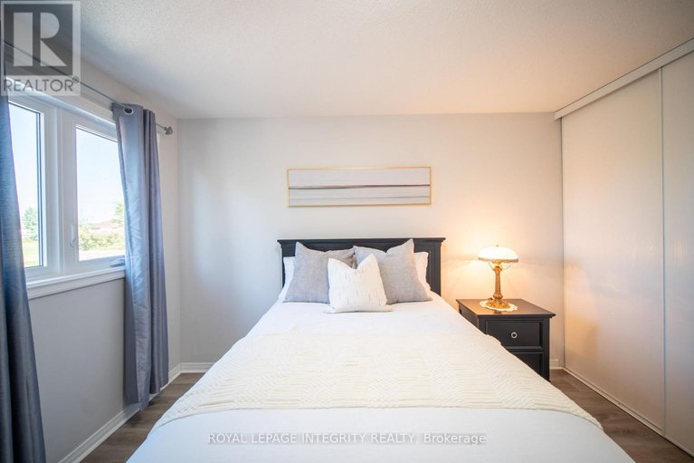 28813806/632-valin-street/fallingbrookgardenway-south/ottawa/ontario/K4A3S9_27