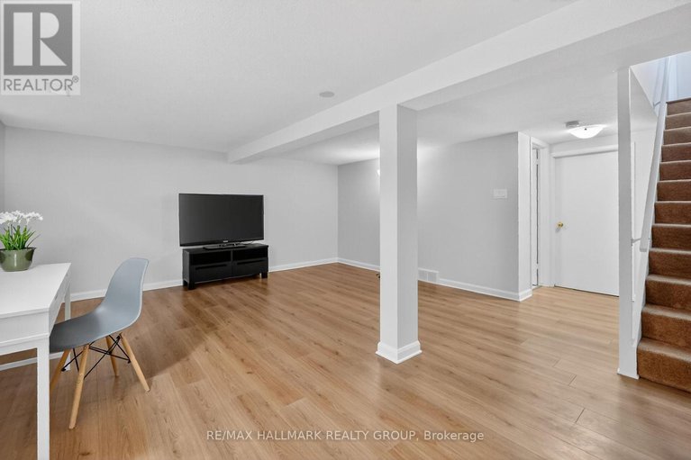 29361218/111-1061-meadowlands-drive/carleton-square/ottawa/ontario/K2C0K5_39