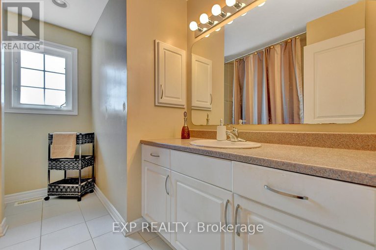 28619248/135-riversedge-crescent/riverside-southgloucester-glen/ottawa/ontario/K1V0Z8_37