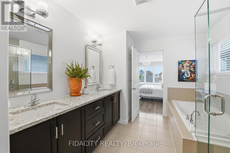 29617148/216-balikun-heights/emerald-meadowstrailwest/ottawa/ontario/K2V0A6_24