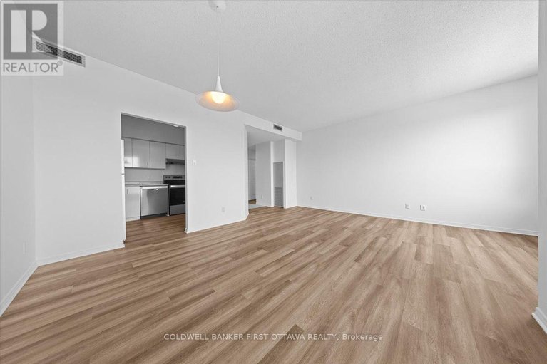 29430525/1403-215-parkdale-avenue/mechanicsville/ottawa/ontario/K1Y4T8_15