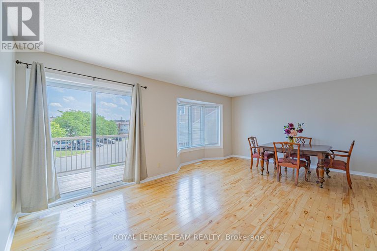 28613595/28-huntview-private/hunt-clubwestern-community/ottawa/ontario/K1V0M5_12