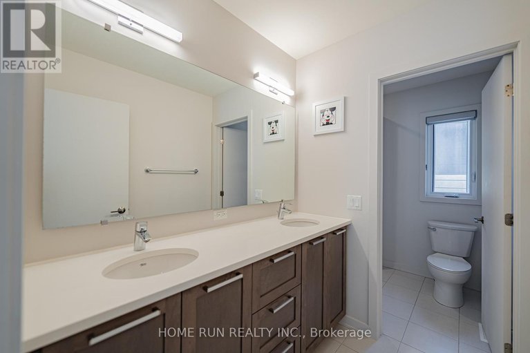 29069528/899-ralph-hennessy-avenue/riverside-southgloucester-glen/ottawa/ontario/K1X0B1_41