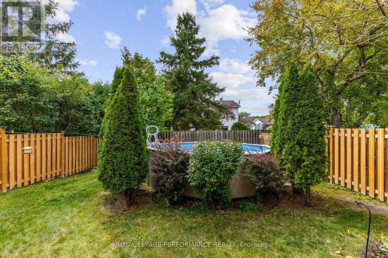 29516247/1089-st-emmanuel-terrace/convent-glen-north/ottawa/ontario/K1C2J6_41