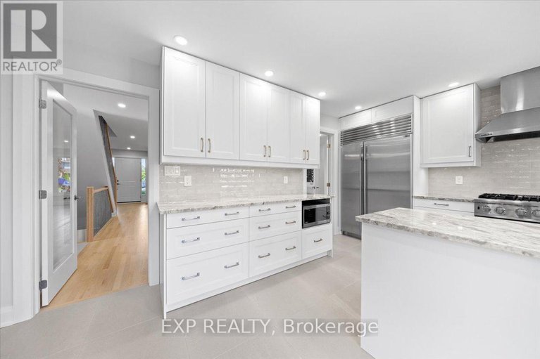 29043972/18-ivylea-street/craig-henrywoodvale/ottawa/ontario/K2G4X5_10