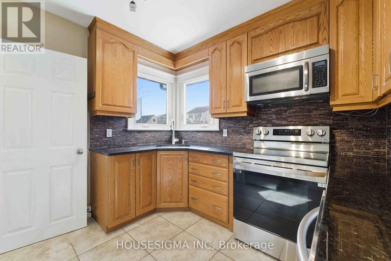 29433007/1047-richard-avenue/billings-bridge/ottawa/ontario/K1H8C3_15