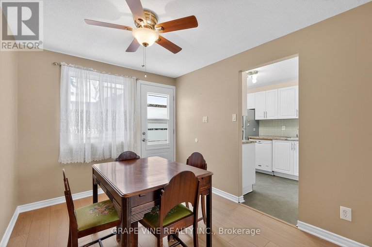 29208366/6885-bilberry-drive/convent-glen-north/ottawa/ontario/K1C2E8_11